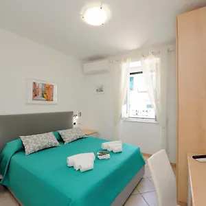 lancora-di-amalfi.hotels-amalfi.com/